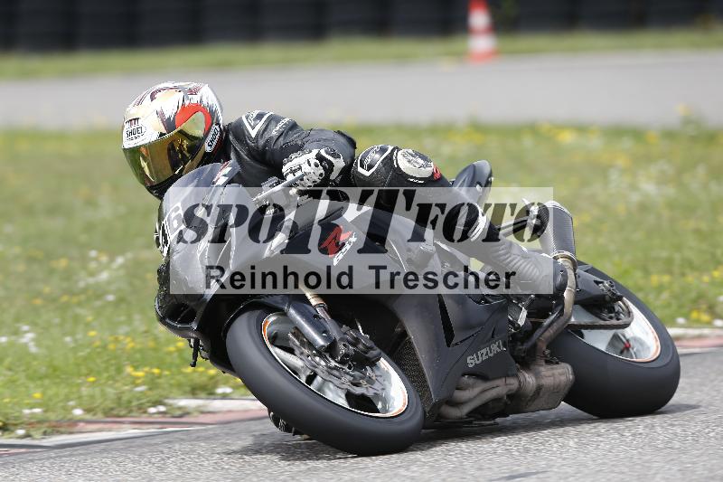 /37 28.07.2025 Dunlop Ride und Test Day ADR/Trackday Erfahren gelb Trackday schnell  rot/46